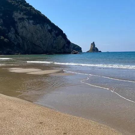 Sebastian's - Family Sea View Apartment Agios Gordios (Corfu)